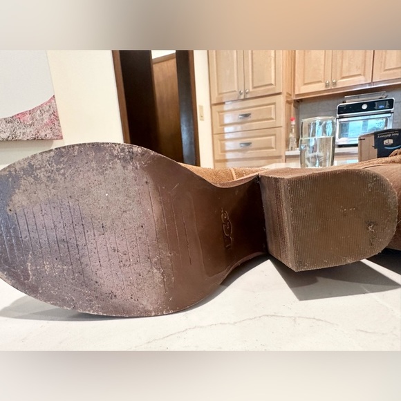 UGG Jerene Shearling Suede tan heeled tie up Boots 7 - Picture 7 of 10